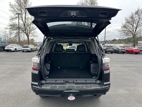 Used 2023 Toyota 4Runner TRD Sport w/ Technology Package image 11