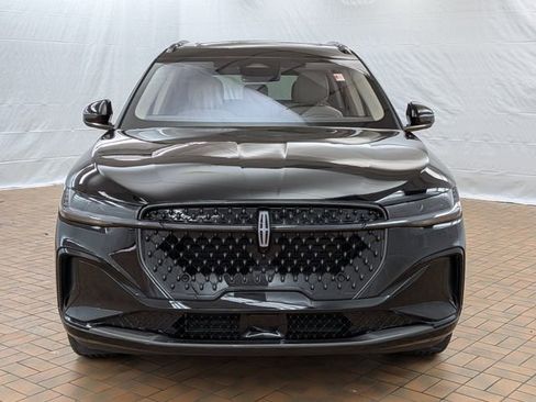 Used 2025 Lincoln Nautilus Reserve w/ Jet Appearance Package image 2