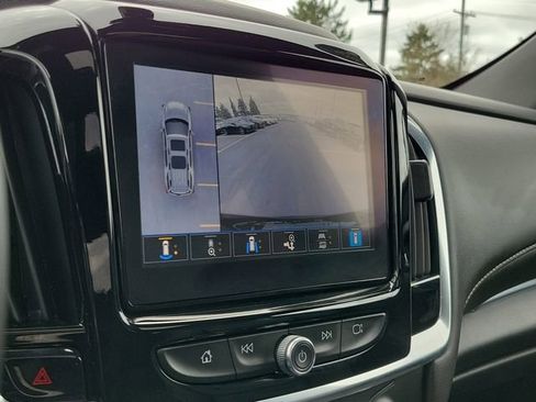 Certified 2023 Chevrolet Traverse LT w/ LT Premium Package AWD/4WD image 33