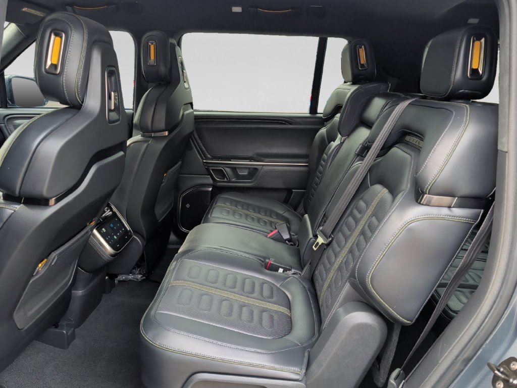 Used 2024 Rivian R1S Adventure Quad AWD/4WD image 31