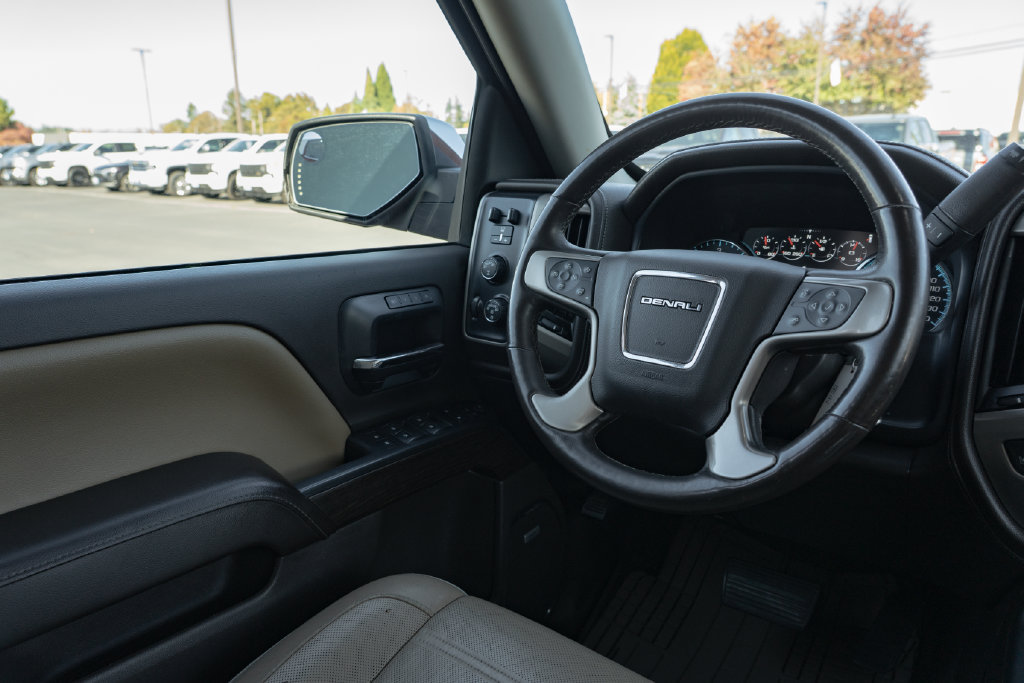 Used 2017 GMC Sierra 1500 Denali AWD/4WD image 12