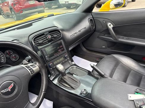 Used 2008 Chevrolet Corvette Coupe w/ Preferred Equipment Group RWD image 12