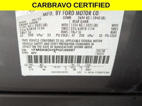 Used 2023 Ford Explorer XLT AWD/4WD image 37
