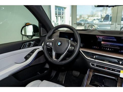 New 2026 BMW X5 xDrive40i w/ Climate Comfort Package AWD/4WD image 81