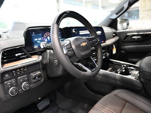 New 2026 Chevrolet Suburban High Country AWD/4WD image 24