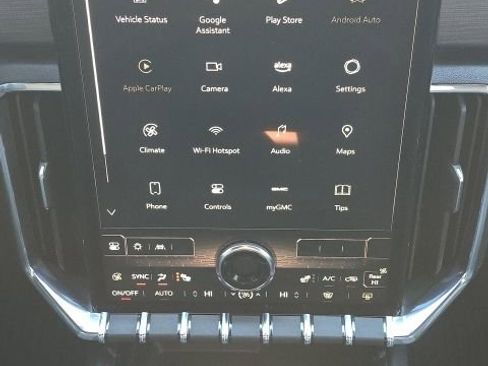 Used 2024 GMC Acadia Elevation image 30