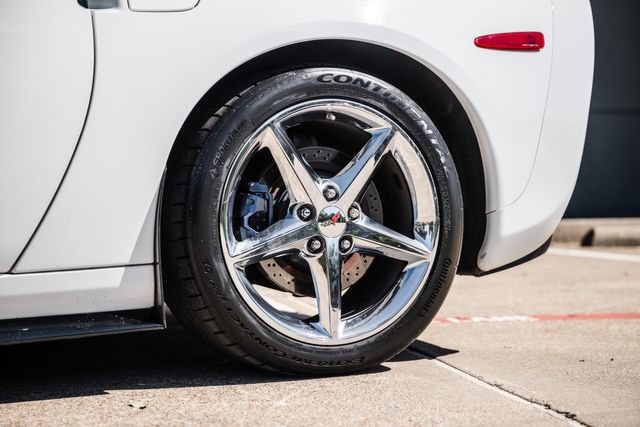 Used 2012 Chevrolet Corvette Coupe w/ 2LT Preferred Equipment Group RWD image 44