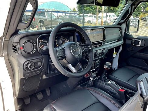 New 2025 Jeep Wrangler Unlimited Rubicon image 6