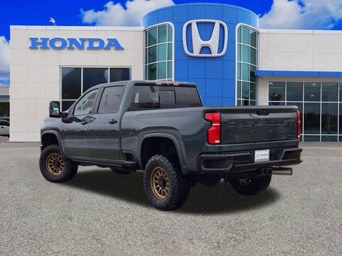 Used 2025 Chevrolet Silverado 2500 ZR2 AWD/4WD image 5