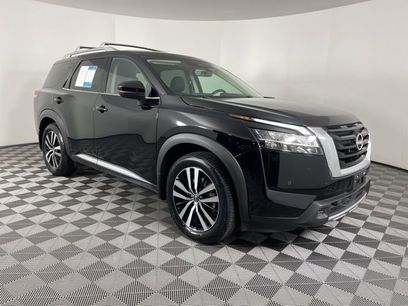 Used 2024 Nissan Pathfinder Platinum w/ Cargo Package