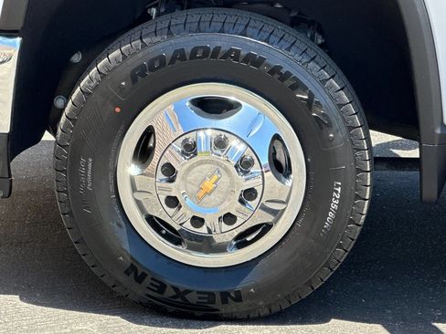 Certified 2024 Chevrolet Silverado 3500 LT w/ Convenience Package RWD image 27