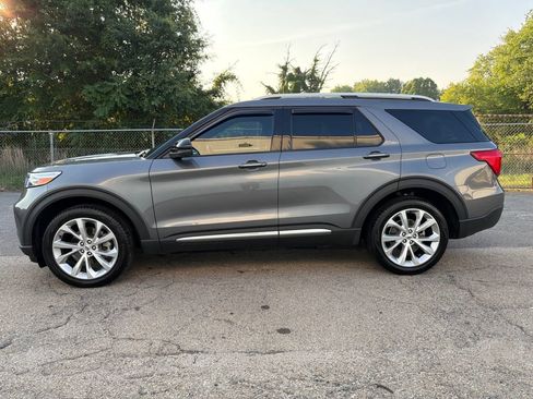 Used 2022 Ford Explorer Platinum w/ Equipment Group 601A AWD/4WD image 5