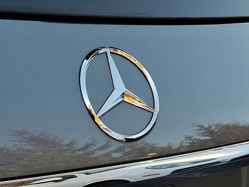 Used 2022 Mercedes-Benz GLE 350 4MATIC image 24