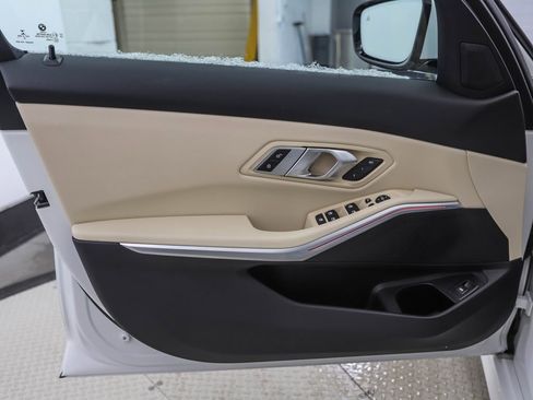 Certified 2023 BMW 330i xDrive 330i xDrive w/ Premium Package image 9