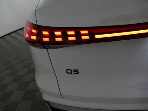 New 2025 Audi Q5 Premium Plus image 31