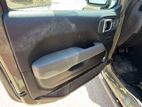 New 2026 Jeep Gladiator Mojave image 14