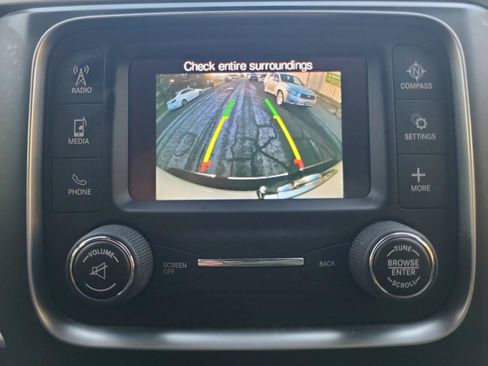 Used 2019 RAM 1500 Classic SLT RWD image 15