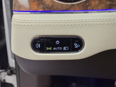 Used 2022 Bentley Continental GT image 42