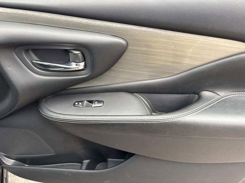 Used 2018 Nissan Murano SL w/ Moonroof Package image 23