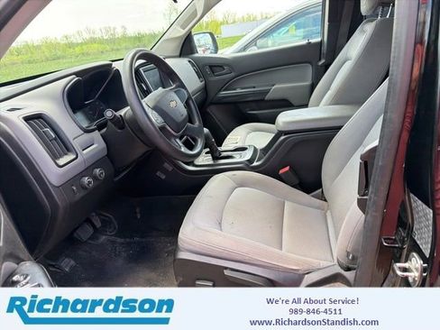 Used 2018 Chevrolet Colorado W/T w/ WT Convenience Package AWD/4WD image 1