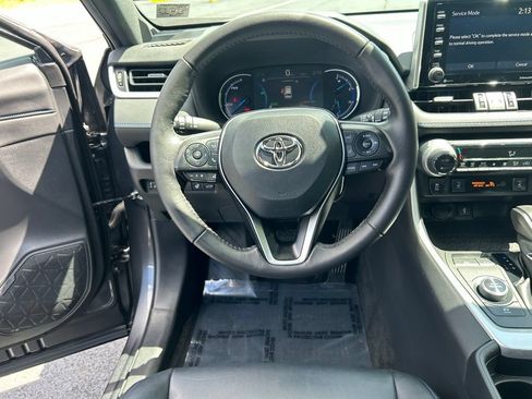 Certified 2021 Toyota RAV4 XSE w/ XSE Grade Weather Package AWD/4WD image 14