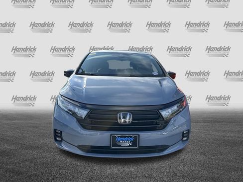 Used 2024 Honda Odyssey Sport image 3