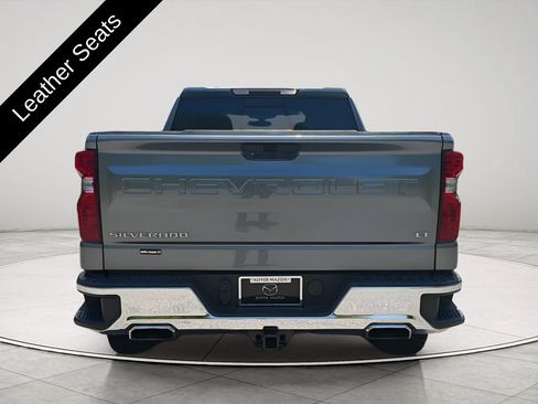 Used 2021 Chevrolet Silverado 1500 LT w/ Z71 Off-Road Package AWD/4WD image 4