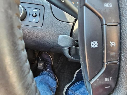 Used 2010 Chevrolet Impala LT w/ Luxury Edition Package image 33