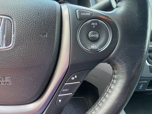 Used 2017 Honda Ridgeline RTL-T image 19