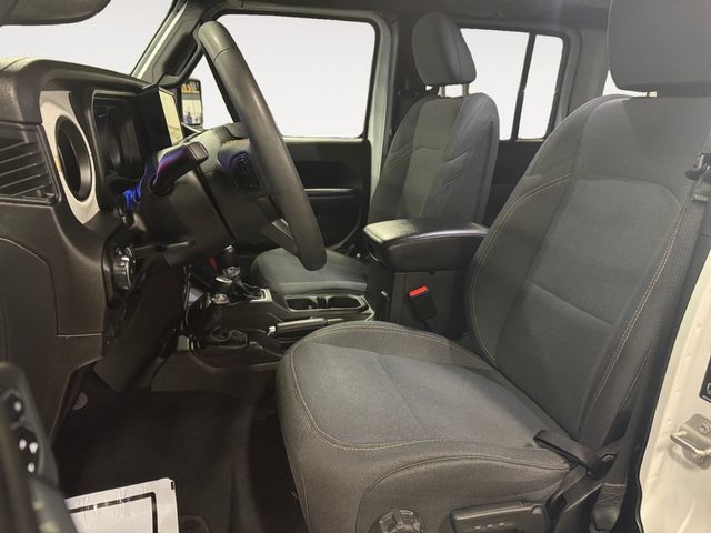 Used 2024 Jeep Wrangler Unlimited Sport AWD/4WD image 9