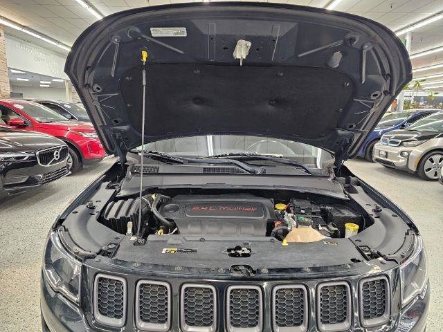 Used 2018 Jeep Compass Trailhawk w/ Cold Weather Group AWD/4WD image 38