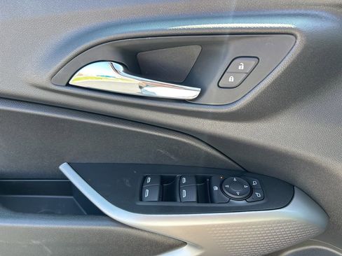 New 2026 Chevrolet Trax LS w/ LS Convenience Package FWD image 14