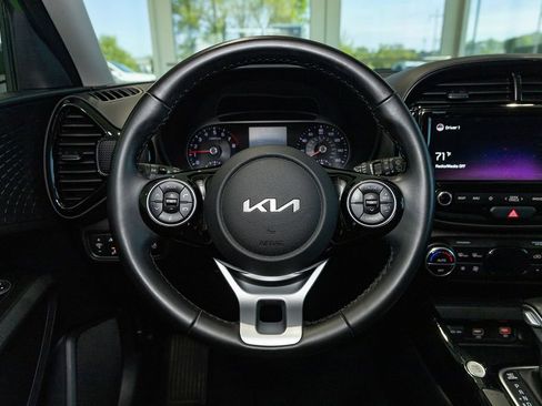 Used 2022 Kia Soul EX FWD image 6