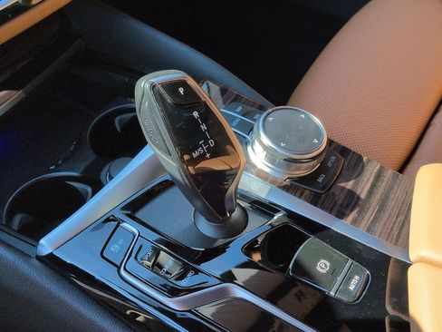 Used 2023 BMW 540i 540i w/ Premium Package image 21