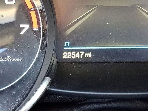 Used 2023 Alfa Romeo Giulia Ti image 24