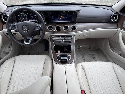 Used 2018 Mercedes-Benz E 300 4MATIC w/ Premium 1 Package image 19