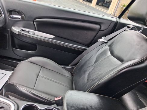 Used 2013 Chrysler 200 Limited FWD image 16
