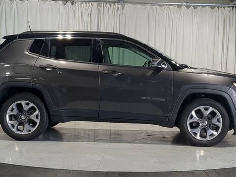 Used 2018 Jeep Compass Limited w/ Navigation Group FWD image 11