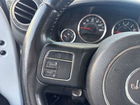 Used 2014 Jeep Wrangler Unlimited Sport w/ Power Convenience Group image 18