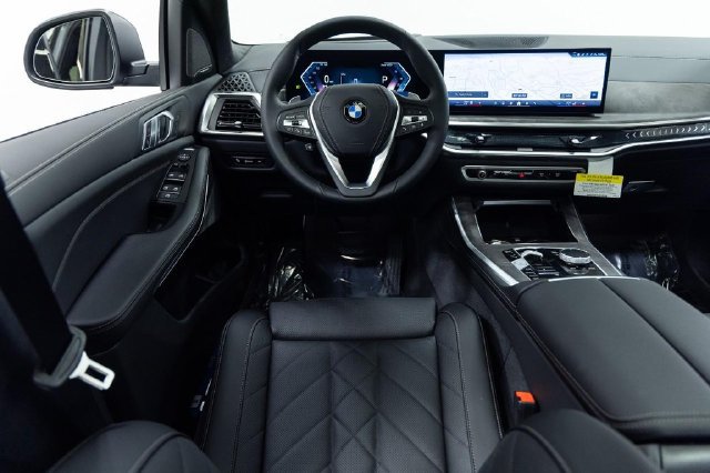 Certified 2026 BMW X5 xDrive40i AWD/4WD image 3