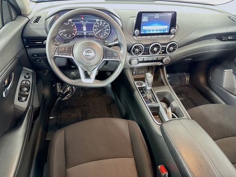 Used 2025 Nissan Sentra SV image 17