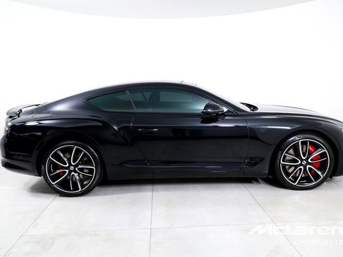 Used 2022 Bentley Continental GT image 9