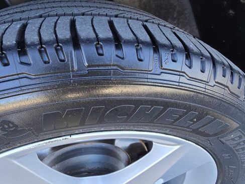 Used 2018 Mercedes-Benz GLE 350 4MATIC image 14