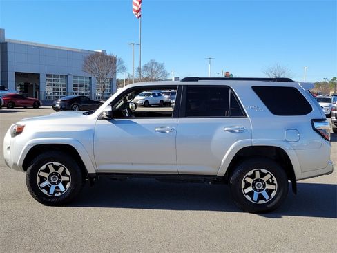 Used 2021 Toyota 4Runner TRD Off-Road image 4
