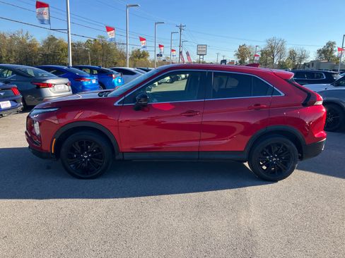 Used 2023 Mitsubishi Eclipse Cross LE image 4