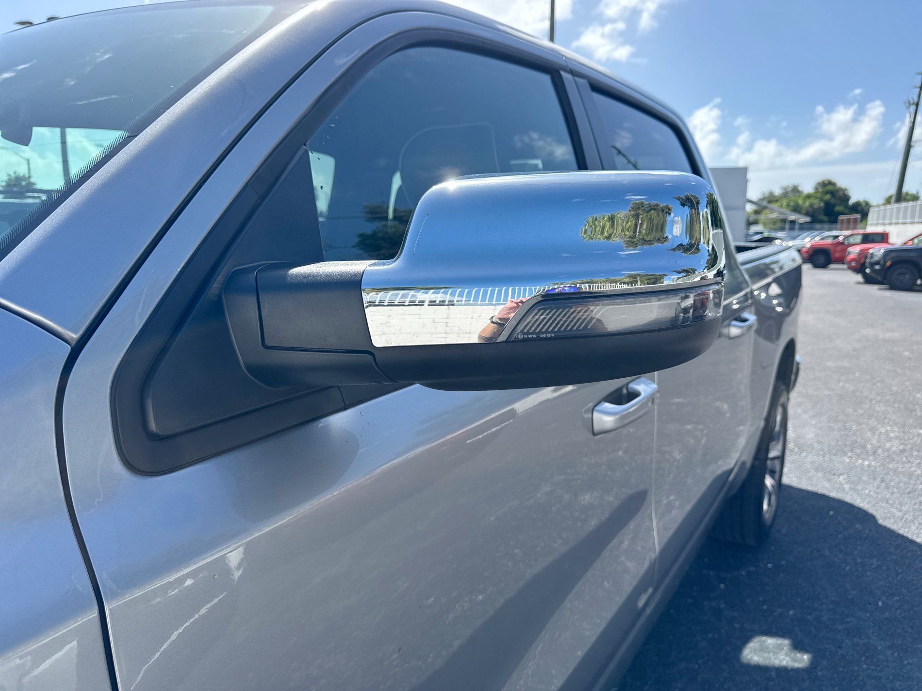 Used 2024 RAM 1500 Laramie RWD image 12