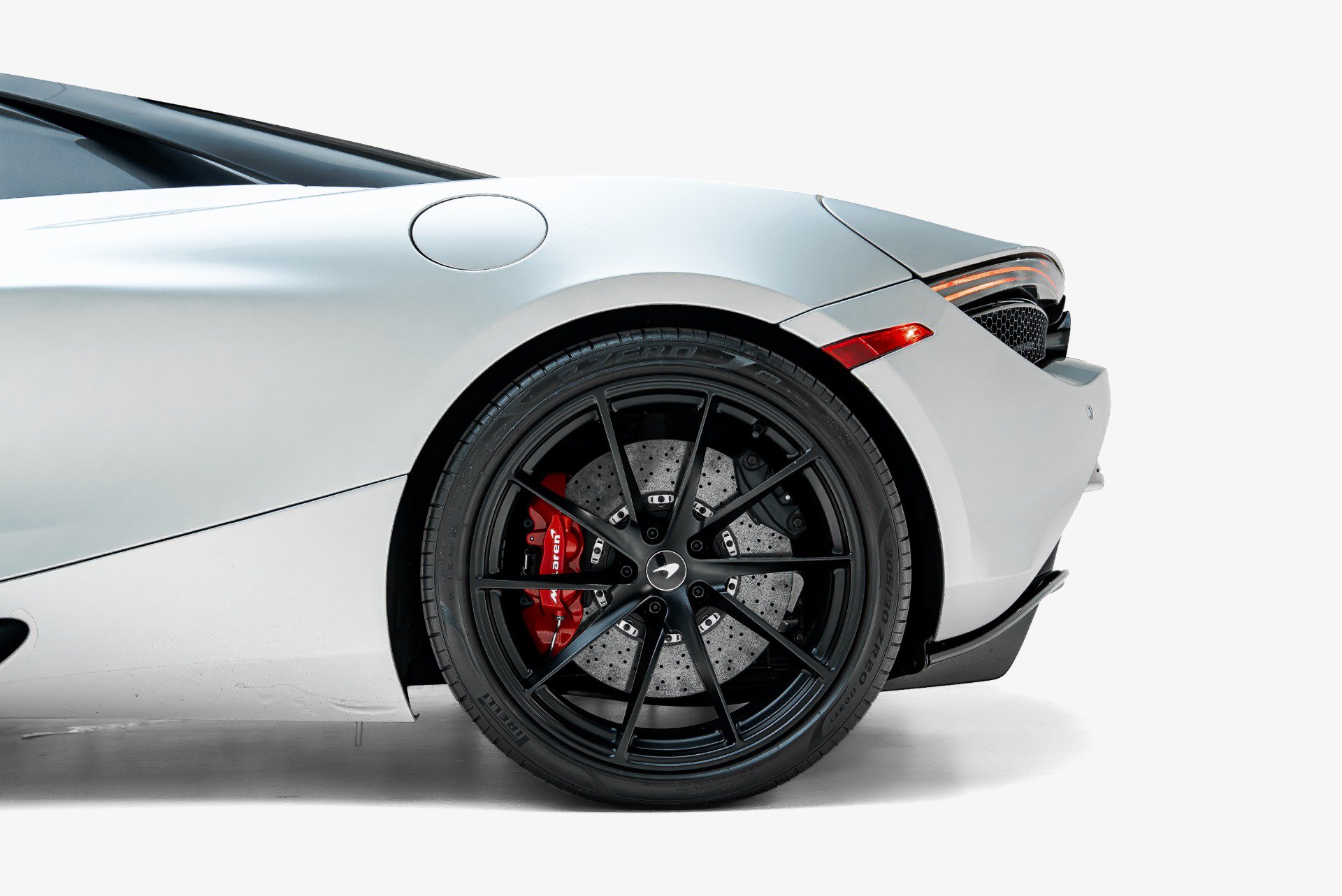 Used 2021 McLaren 720S Performance RWD image 17