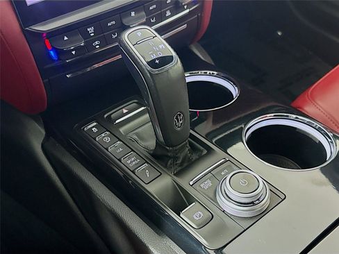 Used 2021 Maserati Quattroporte Trofeo image 14