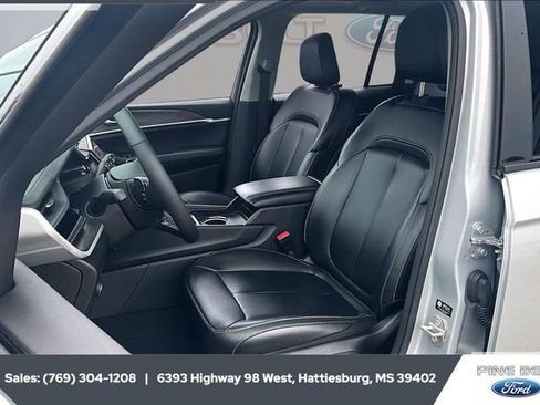 Used 2023 Jeep Grand Cherokee 4WD 4xe image 18