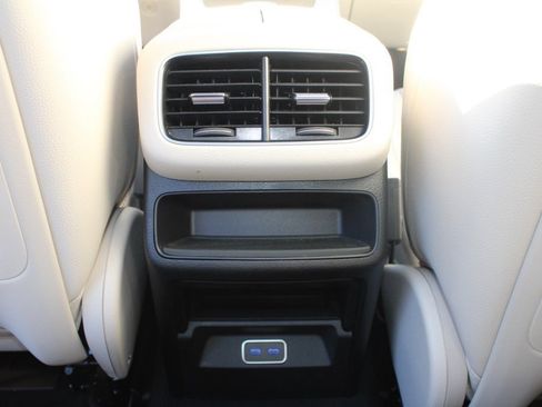 Certified 2024 Mercedes-Benz GLE 450 4MATIC image 36